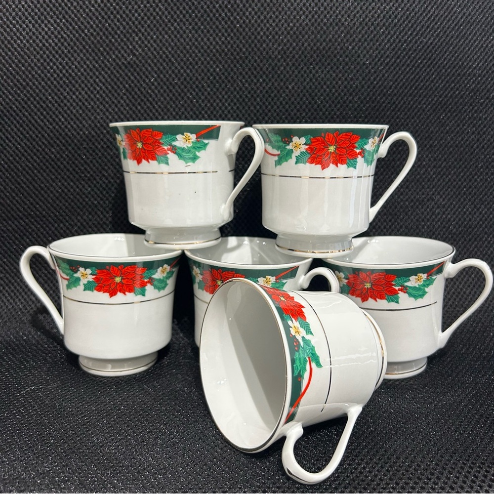 TIENSHAN: DECK THE HALLS:  Set of 6 Cups ~ Retro ~ 1980s Christmas